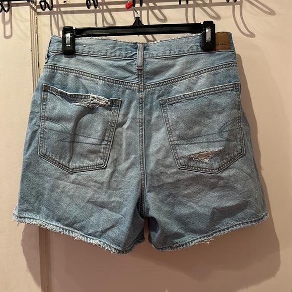 AE high waisted shorts size 6 - Picture 2 of 4